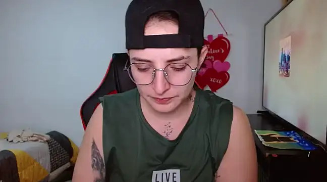 Snapshot of alex_parker07 chatting on 03/05/25, 02:36 alex parker07 online show from 03/05/25, 02:36