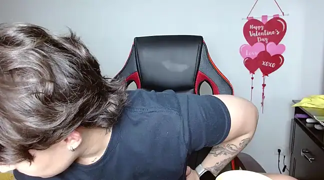 Snapshot of alex_parker07 chatting on 03/06/25, 11:09 alex parker07 online show from 03/06/25, 11:09