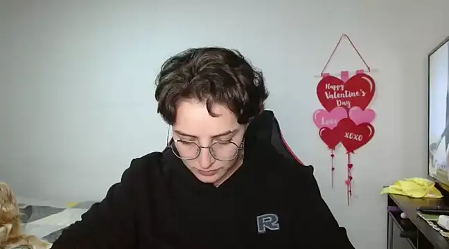 Snapshot of alex_parker07 chatting on 03/07/25, 11:16 alex parker07 online show from 03/07/25, 11:16