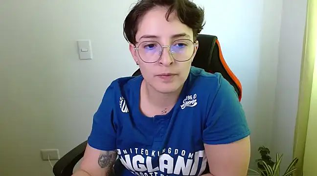 Snapshot of alex_parker07 chatting on 03/14/25, 10:16 alex parker07 online show from 03/14/25, 10:16