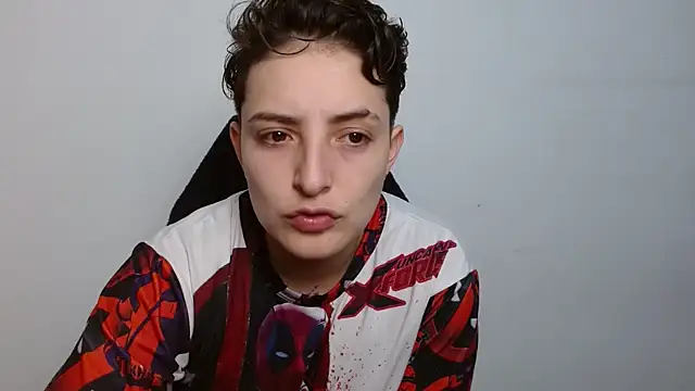 Snapshot of alex_parker07 chatting on 09/13/25, 12:54 alex parker07 online show from 09/13/25, 12:54