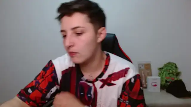 Snapshot of alex_parker07 chatting on 10/07/25, 02:31 alex parker07 online show from 10/07/25, 02:31