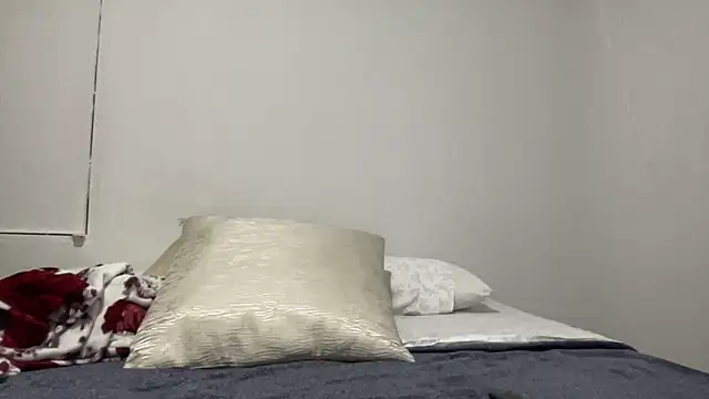 LunaBeya online show from 10/24/25, 12:52