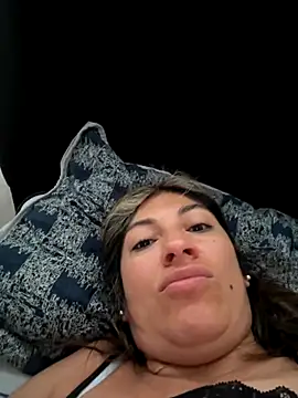 LunaBeya online show from 11/02/25, 12:40