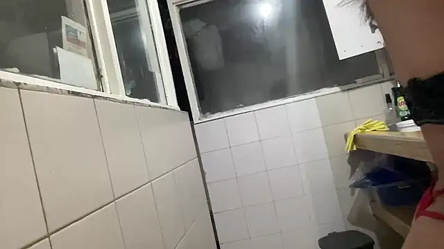 LunaBeya online show from 11/08/25, 12:27