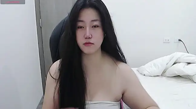 minnie9009 online show from 02/13/25, 11:50