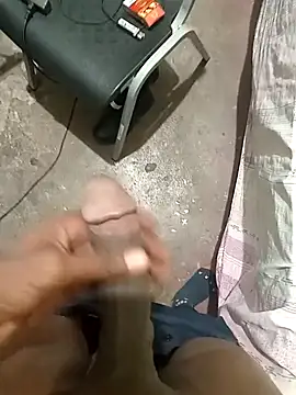 Snapshot of mario0212 chatting on 09/18/25, 04:14 mario0212 online show from 09/18/25, 04:14