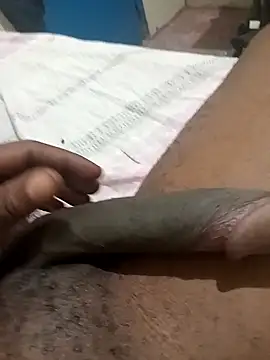 Snapshot of mario0212 chatting on 10/23/25, 02:44 mario0212 online show from 10/23/25, 02:44