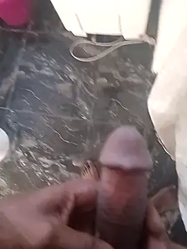 Snapshot of mario0212 chatting on 11/03/25, 12:39 mario0212 online show from 11/03/25, 12:39