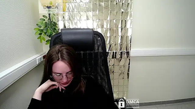 your paradise 01 online show from 01/08/25, 10:15