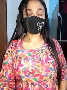 Snapshot of Anika-1 chatting on 02/13/25, 02:01 Anika-1 online show from 02/13/25, 02:01