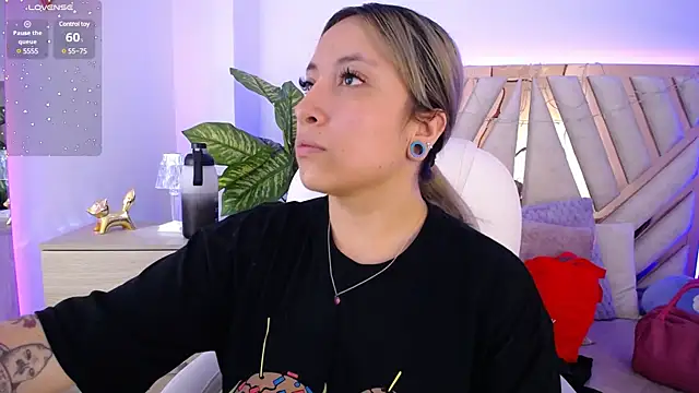 NyxAndria 1 online show from 03/18/25, 08:59