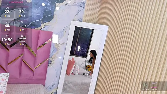 hotiergirl online show from 11/28/25, 01:03