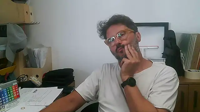 Snapshot of Cellino4 chatting on 07/20/26, 03:58 Cellino4 online show from 07/20/26, 03:58