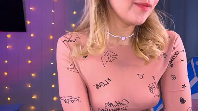 Mercedes Robinson online show from 09/11/25, 04:51