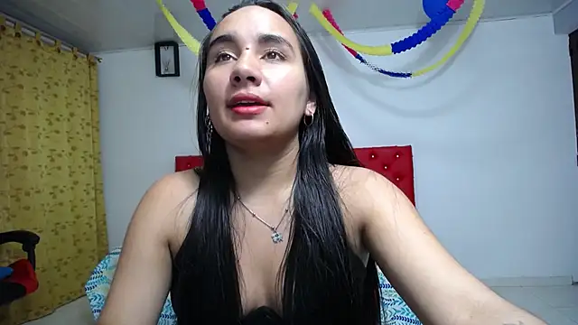 Snapshot of Maylin_horny19 chatting on 06/27/26, 03:11 Maylin horny19 online show from 06/27/26, 03:11