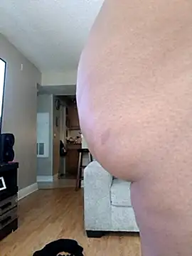 chocolatechipkukky85 online show from 01/08/25, 04:44