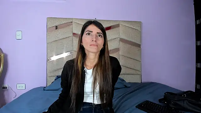 RubiSharqui  online show from 02/06/25, 12:16