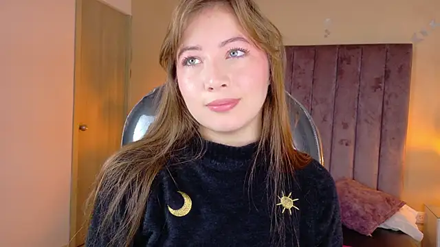 Dahlia Rousse online show from 02/18/26, 07:26