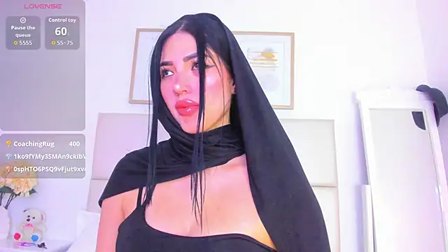 taylorsmiiith  online show from 04/18/26, 07:58