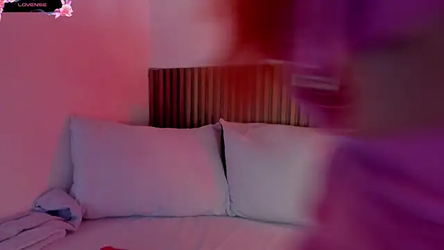 alliss ginger  online show from 11/29/25, 07:39