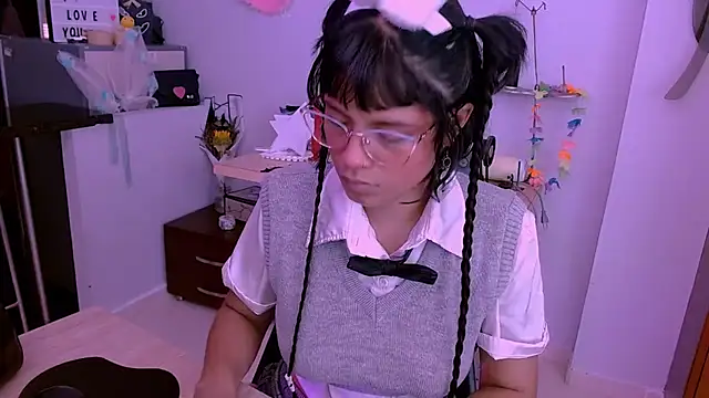 Mattilda 18 online show from 10/17/25, 08:44