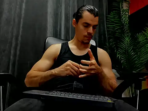 maxi styles online show from 02/14/26, 11:40