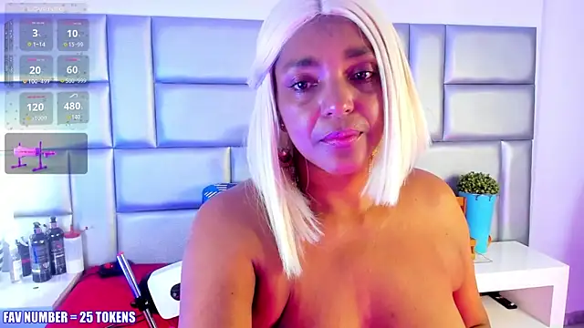 LovelyNickii online show from 11/23/25, 01:22