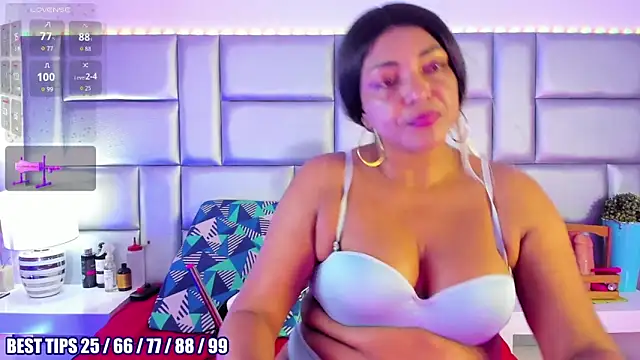 LovelyNickii online show from 02/15/26, 01:41