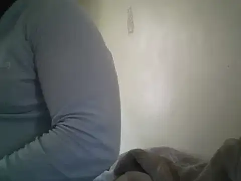 Snapshot of Dube501 chatting on 02/26/25, 01:30 Dube501 online show from 02/26/25, 01:30