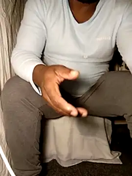 Snapshot of Dube501 chatting on 03/29/26, 04:40 Dube501 online show from 03/29/26, 04:40