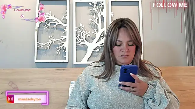 Elise-Leyton online show from 04/29/26, 05:30
