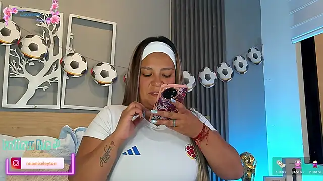 Elise-Leyton online show from 06/23/26, 06:50