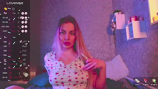 Snapshot of Mika_Rayy chatting on 01/13/25, 06:05 Mika Rayy online show from 01/13/25, 06:05