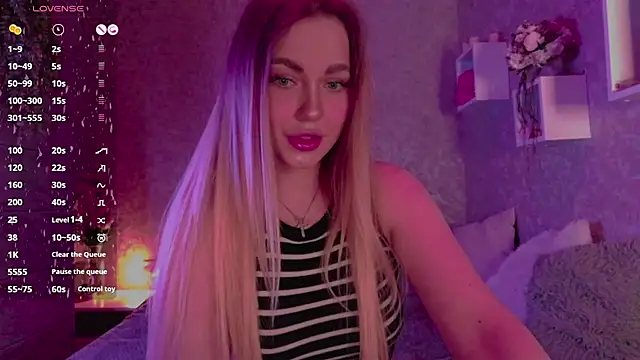 Snapshot of Mika_Rayy chatting on 03/11/25, 06:32 Mika Rayy online show from 03/11/25, 06:32