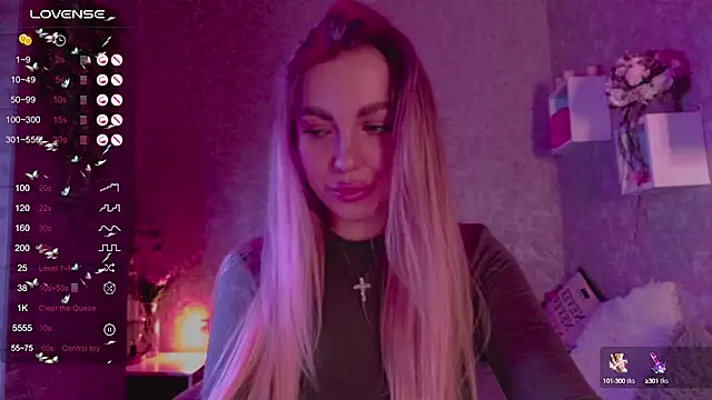 Snapshot of Mika_Rayy chatting on 03/22/25, 05:52 Mika Rayy online show from 03/22/25, 05:52