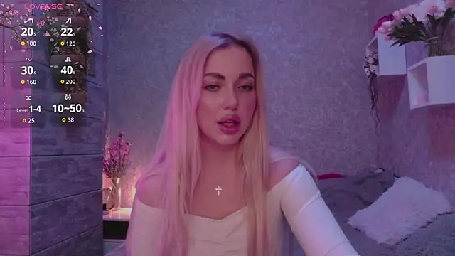 Snapshot of Mika_Rayy chatting on 09/29/25, 06:13 Mika Rayy online show from 09/29/25, 06:13