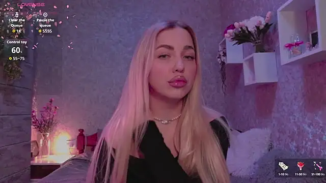 Snapshot of Mika_Rayy chatting on 10/16/25, 07:26 Mika Rayy online show from 10/16/25, 07:26