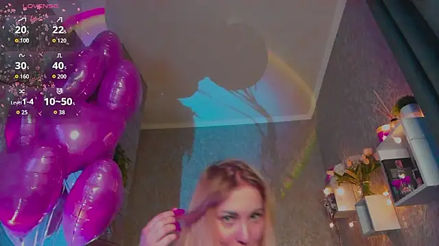 Snapshot of Mika_Rayy chatting on 02/18/26, 07:54 Mika Rayy online show from 02/18/26, 07:54