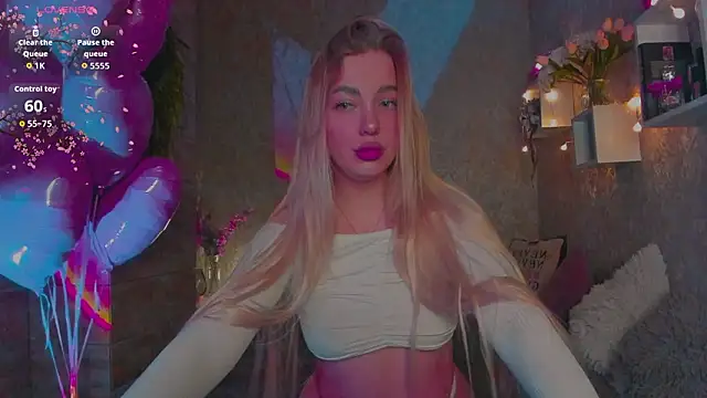 Snapshot of Mika_Rayy chatting on 02/20/26, 05:13 Mika Rayy online show from 02/20/26, 05:13