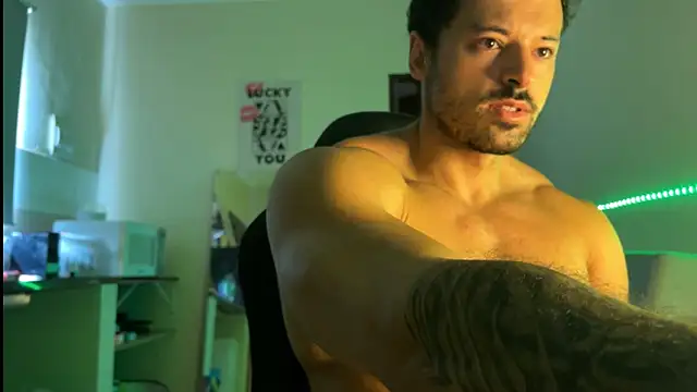 Lucasfit24 online show from 04/01/26, 02:47