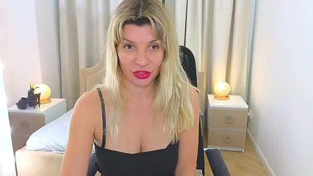 M I A M I A online show from 11/12/25, 01:22