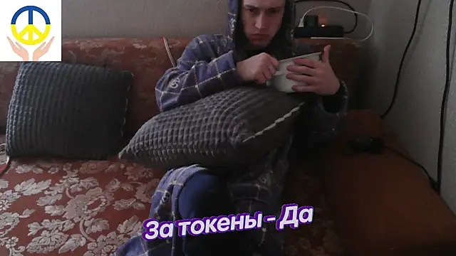 Snapshot of johnny_positive chatting on 02/19/25, 05:05 johnny positive online show from 02/19/25, 05:05