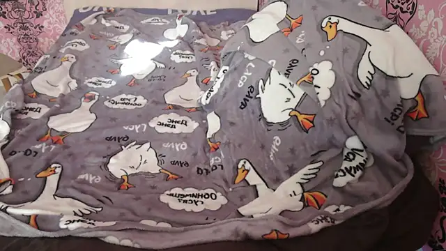 Snapshot of johnny_positive chatting on 02/23/25, 06:39 johnny positive online show from 02/23/25, 06:39