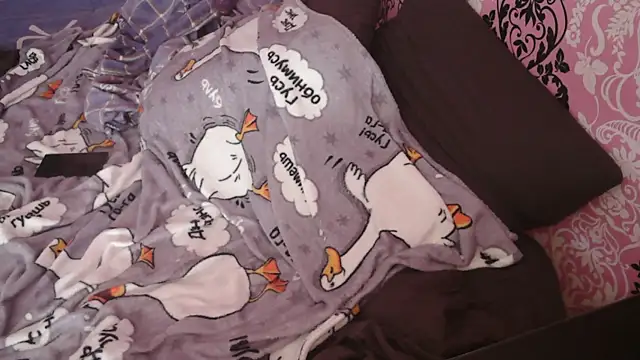 Snapshot of johnny_positive chatting on 02/24/25, 01:21 johnny positive online show from 02/24/25, 01:21