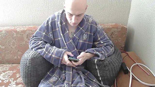 Snapshot of johnny_positive chatting on 03/05/25, 07:16 johnny positive online show from 03/05/25, 07:16