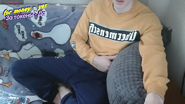 Snapshot of johnny_positive chatting on 03/22/25, 05:06 johnny positive online show from 03/22/25, 05:06