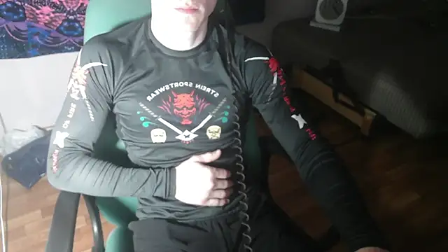 Snapshot of johnny_positive chatting on 09/08/25, 04:50 johnny positive online show from 09/08/25, 04:50