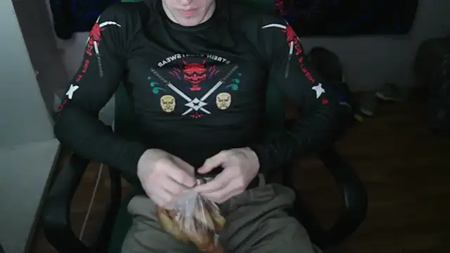 Snapshot of johnny_positive chatting on 09/26/25, 03:49 johnny positive online show from 09/26/25, 03:49