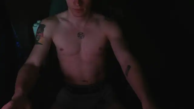 Snapshot of johnny_positive chatting on 10/06/25, 06:27 johnny positive online show from 10/06/25, 06:27